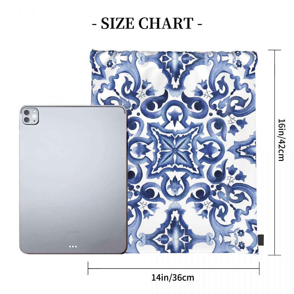 Blauwe sierlijke bloemenmedite - Tile Bag Drawstring recensie en prijs